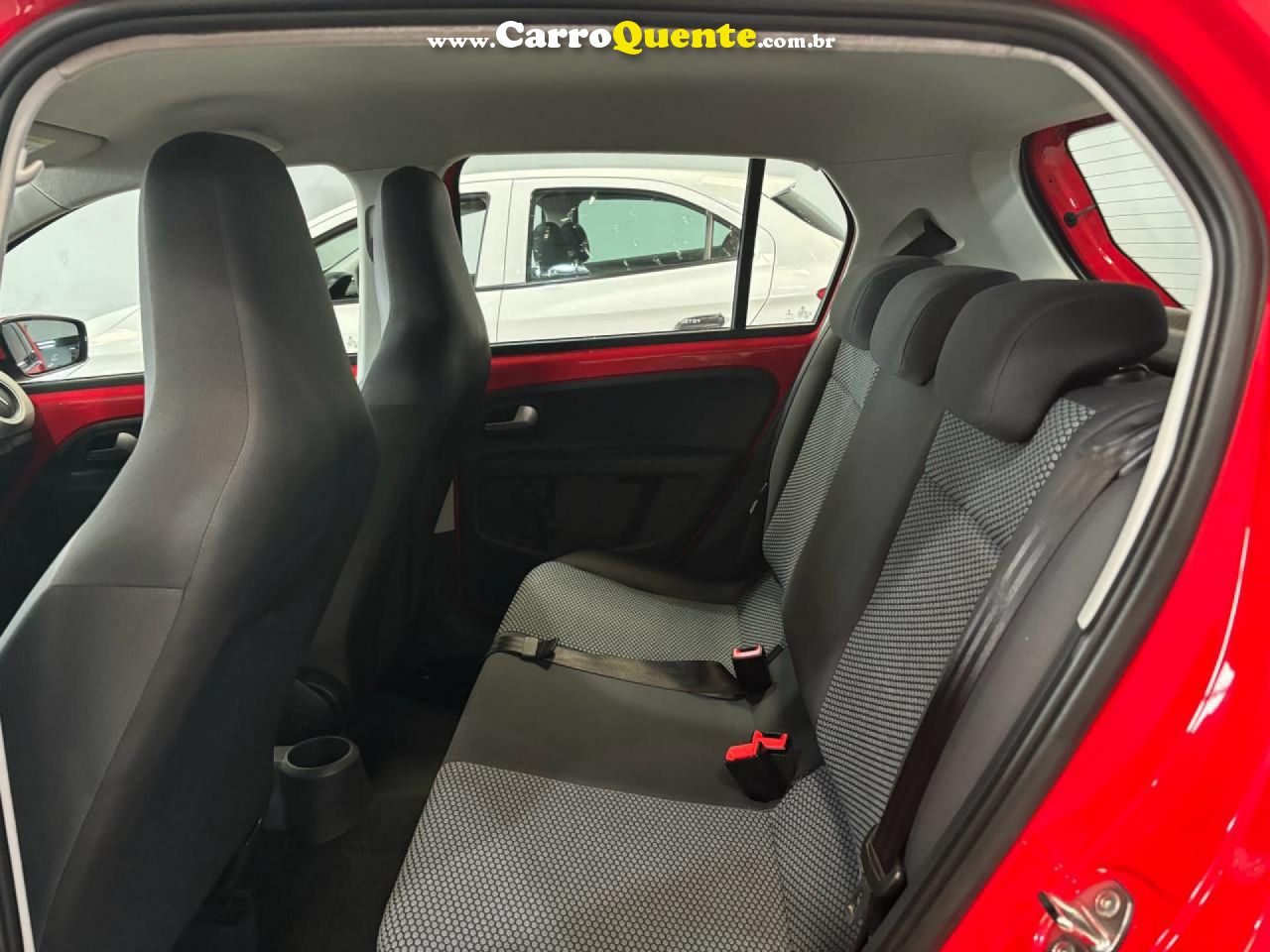 VOLKSWAGEN   UP! MOVE 1.0 TOTAL FLEX 12V 5P   VERMELHO 2016 1.0 FLEX - Loja