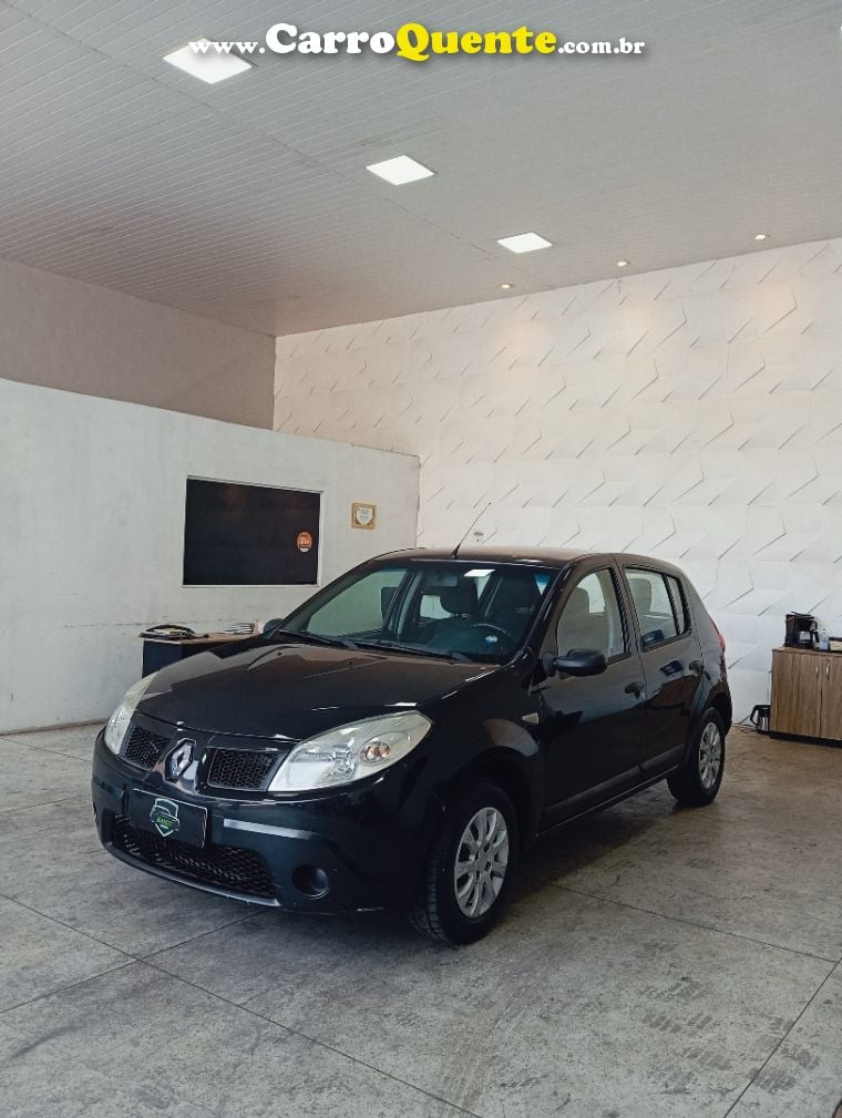 Renault SANDERO 1.0 EXPRESSION 16V FLEX 4P MANUAL - Loja