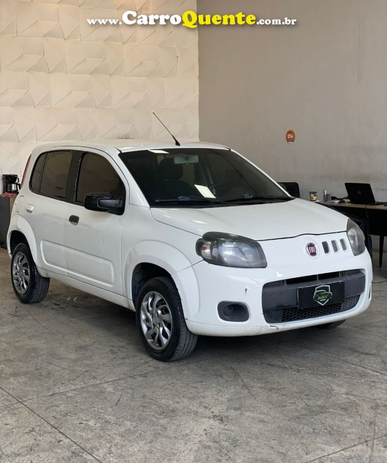 Fiat UNO 1.0 EVO VIVACE 8V FLEX 4P MANUAL - Loja