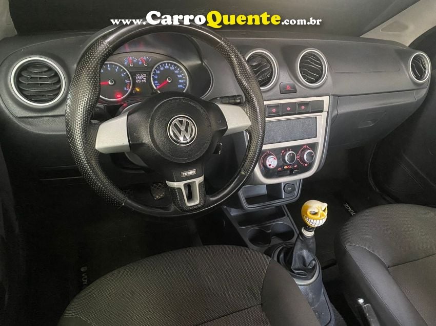 Volkswagen VOYAGE 1.0 MI 8V FLEX 4P MANUAL - Loja