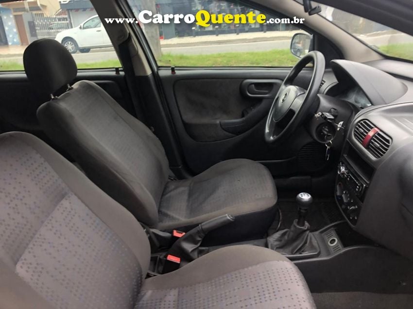 Chevrolet CORSA 1.0 MPFI JOY 8V FLEX 4P MANUAL - Loja