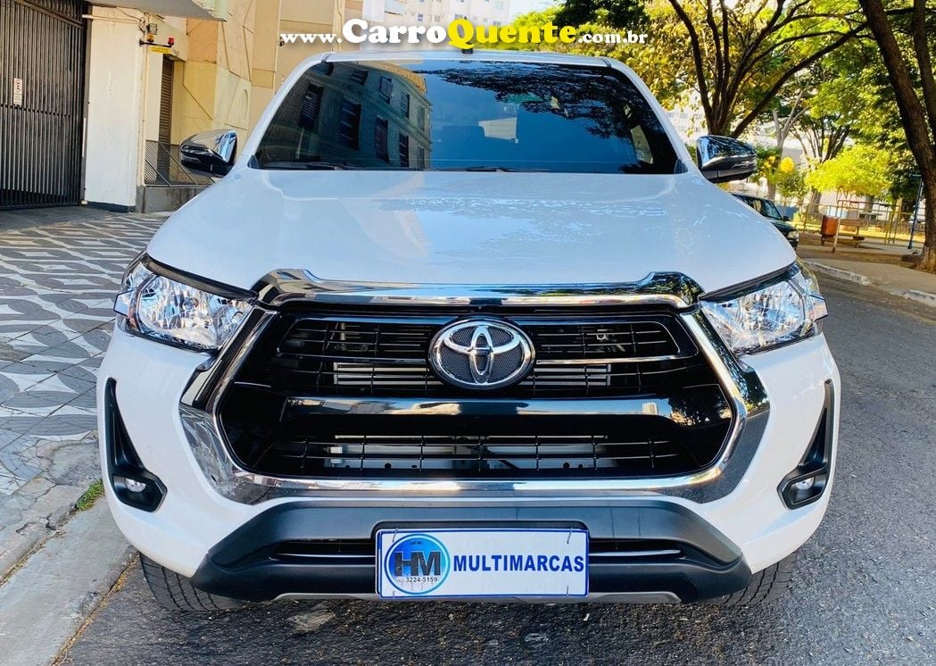 TOYOTA HILUX 2.8 SRV 4X4 CD 16V - Loja