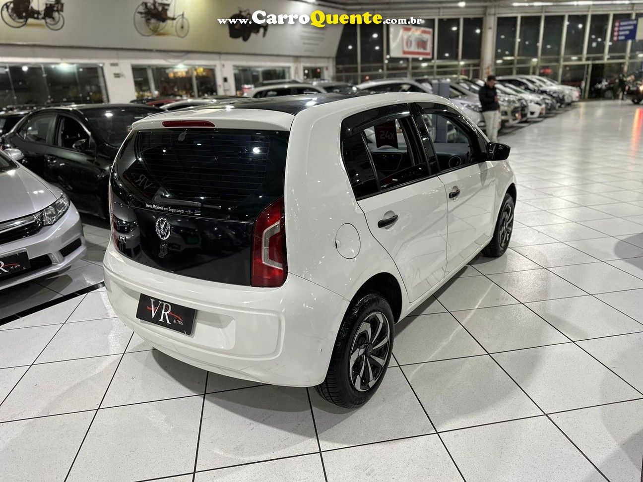 VOLKSWAGEN UP 1.0 MPI TAKE UP 12V 89.000KM  NO ESTADO . - Loja