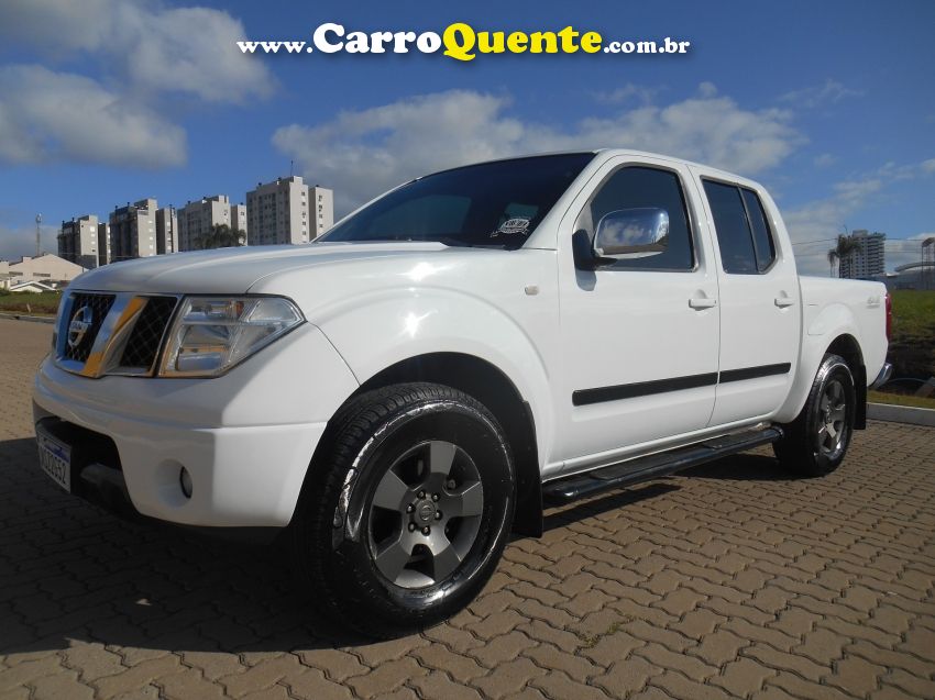 Nissan FRONTIER 2.5 XE 4X4 CD TURBO ELETRONIC DIESEL 4P MANUAL - Loja