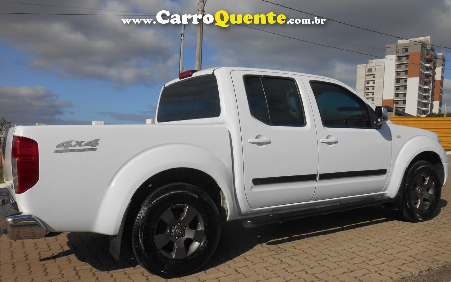 Nissan FRONTIER 2.5 XE 4X4 CD TURBO ELETRONIC DIESEL 4P MANUAL - Loja