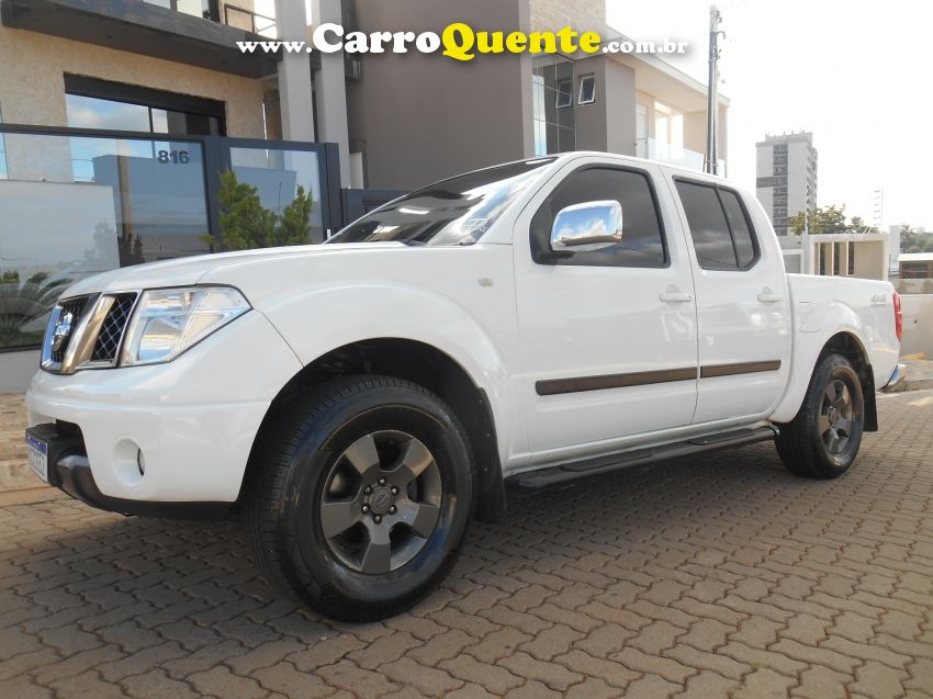 Nissan FRONTIER 2.5 XE 4X4 CD TURBO ELETRONIC DIESEL 4P MANUAL - Loja