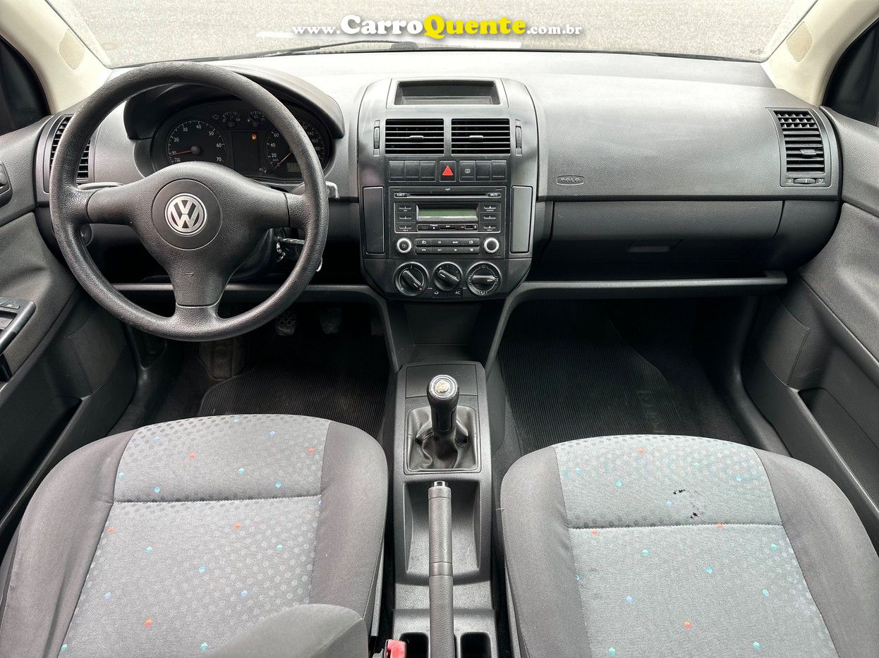 VOLKSWAGEN POLO SEDAN 1.6 MI 8V 2006 - Loja