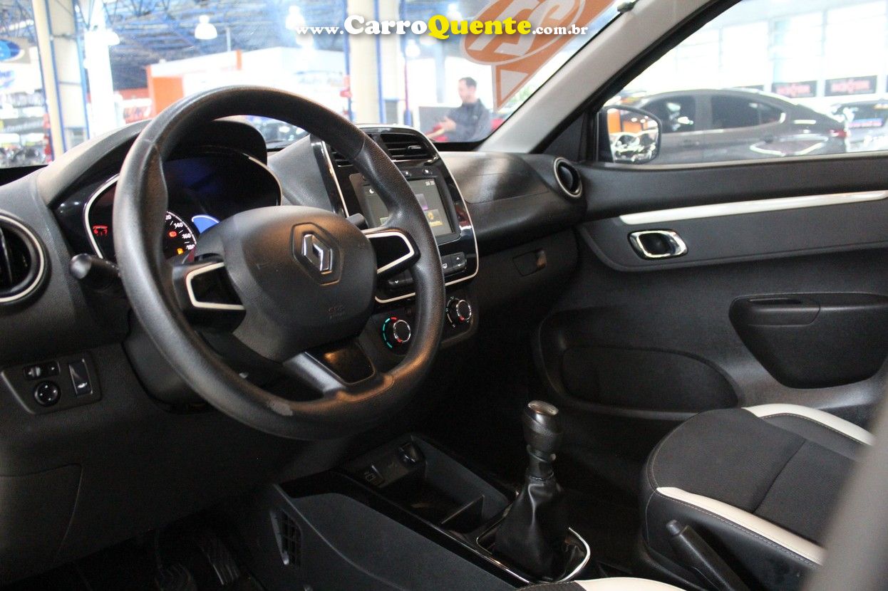 RENAULT KWID 1.0 12V SCE INTENSE - Loja