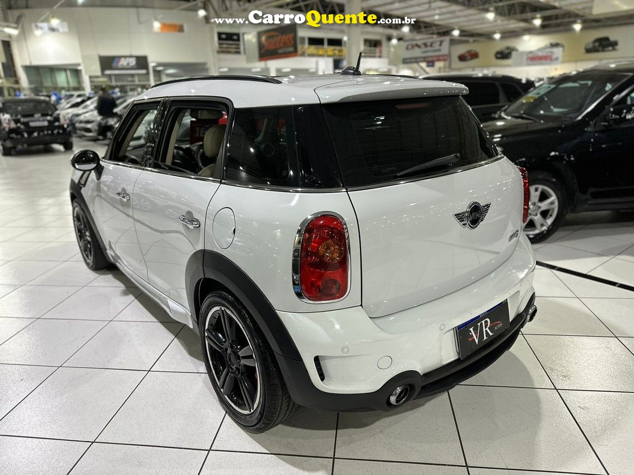 MINI COOPER 1.6 S CLUBMAN 16V TURBO  99.000KM VEICULO NO ESTADO!!! - Loja