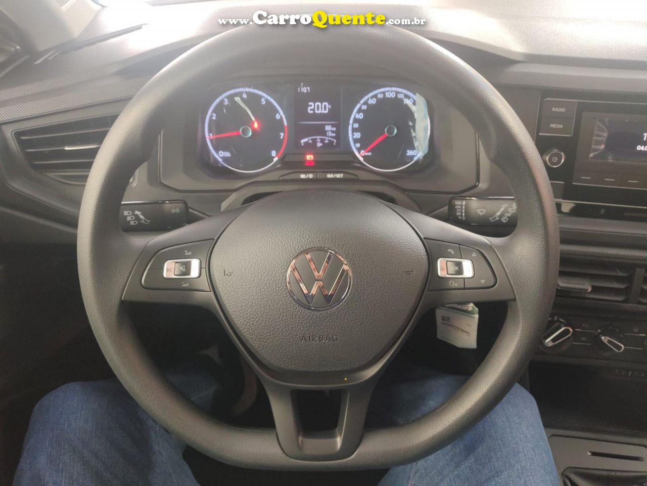 VOLKSWAGEN   POLO TRACK 1.0 FLEX 12V 5P   BRANCO 2025 1.0 FLEX - Loja