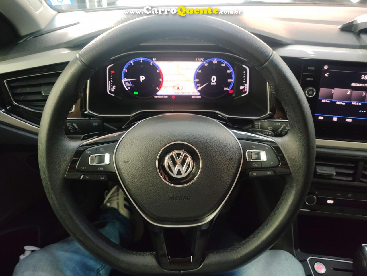 VOLKSWAGEN   POLO HIGHLINE 200 TSI 1.0 FLEX 12V AUT.   PRATA 2019 1.0 FLEX - Loja