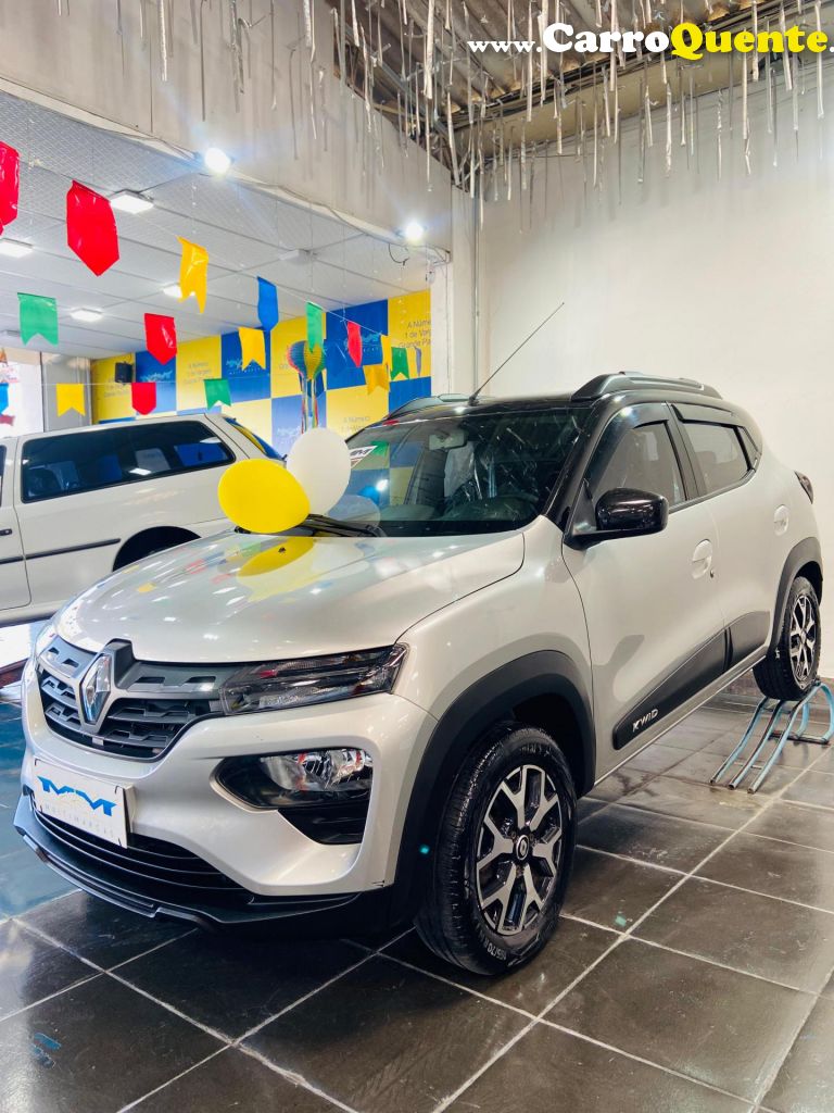 RENAULT   KWID INTENSE 1.0 FLEX 12V 5P MEC.   PRATA 2023 1.0 FLEX - Loja