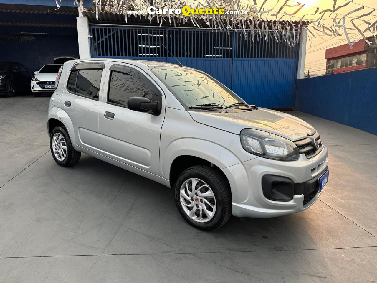 FIAT   UNO ATTRACTIVE 1.0 FIRE FLEX 8V 5P   PRATA 2021 1.0 FLEX - Loja