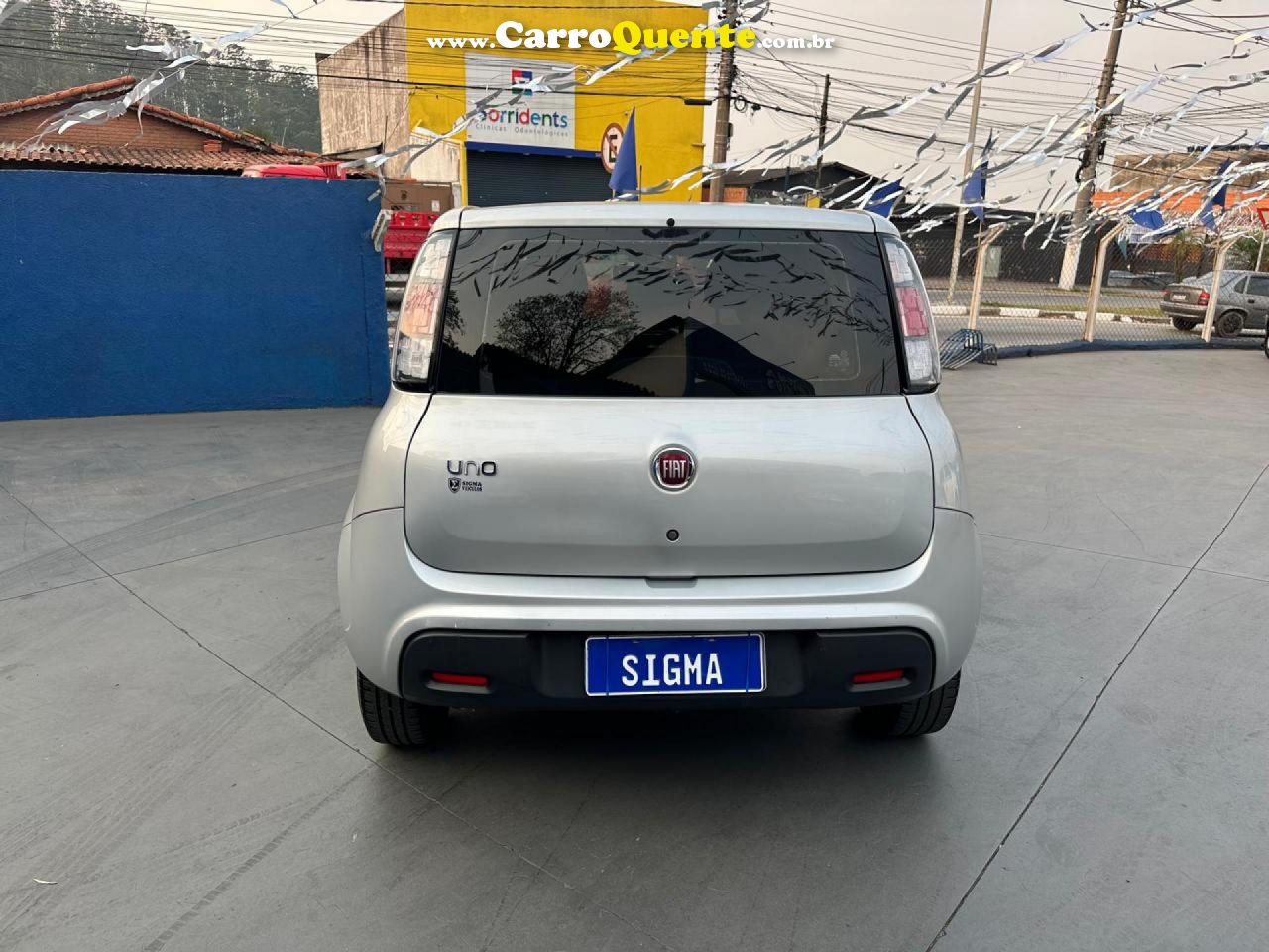 FIAT   UNO ATTRACTIVE 1.0 FIRE FLEX 8V 5P   PRATA 2021 1.0 FLEX - Loja