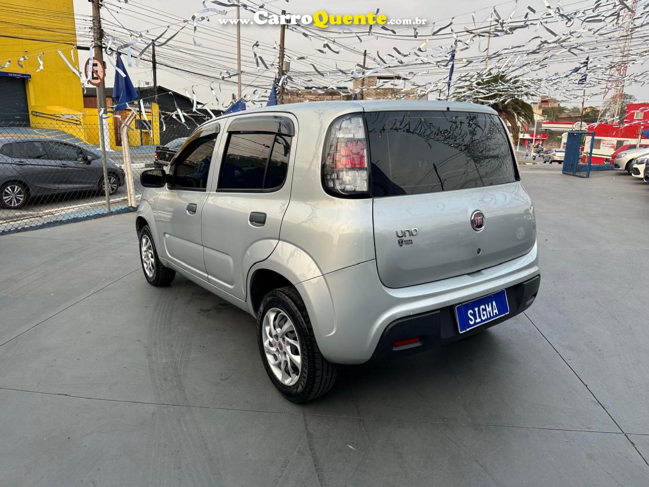 FIAT   UNO ATTRACTIVE 1.0 FIRE FLEX 8V 5P   PRATA 2021 1.0 FLEX - Loja