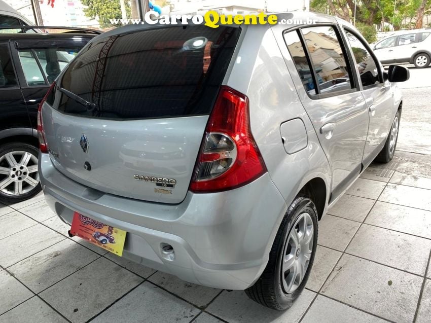 Renault SANDERO 1.6 PRIVILÉGE 16V FLEX 4P MANUAL - Loja