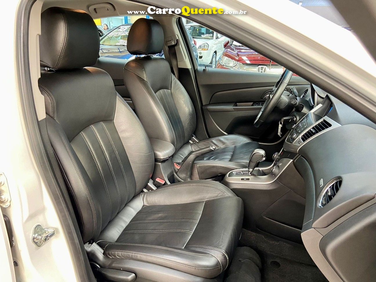 CRUZE 1.8 LT FLEX 4P AUTOMÁTICO 2013/2013 - Loja