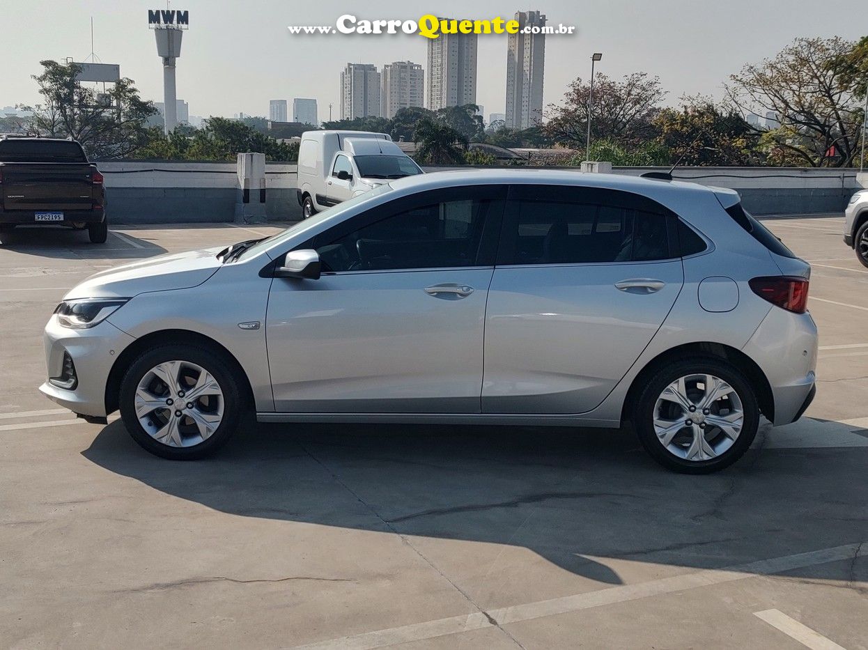 CHEVROLET ONIX 1.0 TURBO PREMIER - Loja