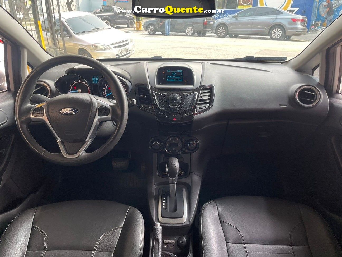 FORD FIESTA 1.6 TITANIUM HATCH 16V - Loja