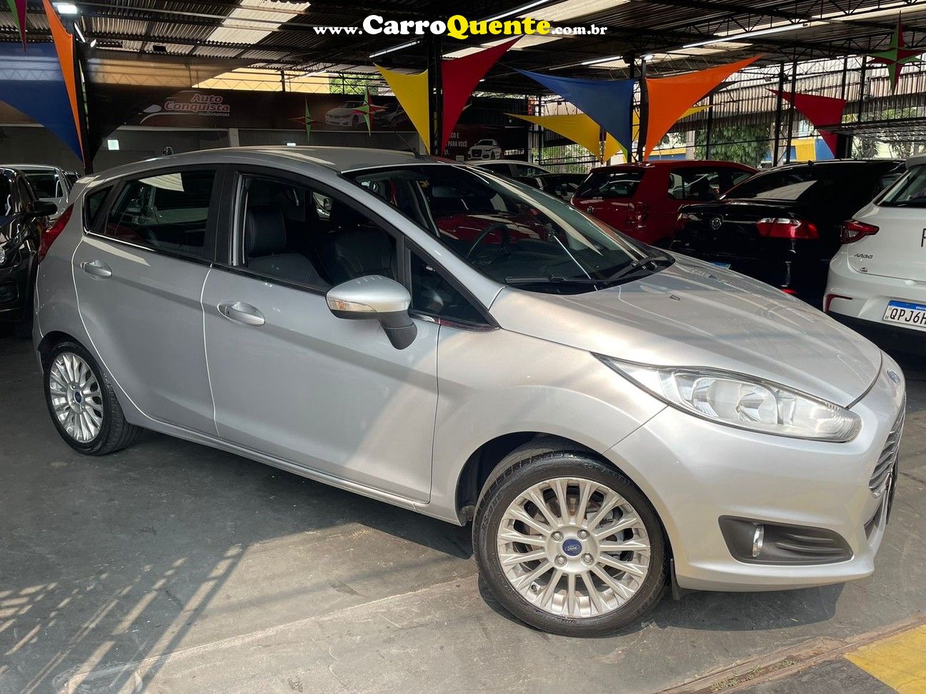 FORD FIESTA 1.6 TITANIUM HATCH 16V - Loja