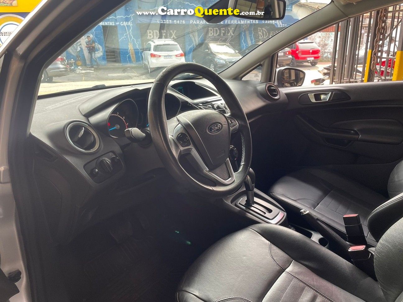 FORD FIESTA 1.6 TITANIUM HATCH 16V - Loja