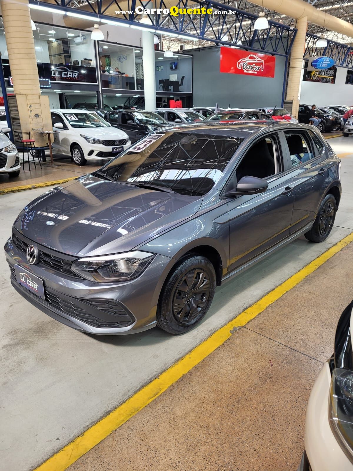 VOLKSWAGEN POLO 1.0 MPI TRACK 13.000KM - Loja