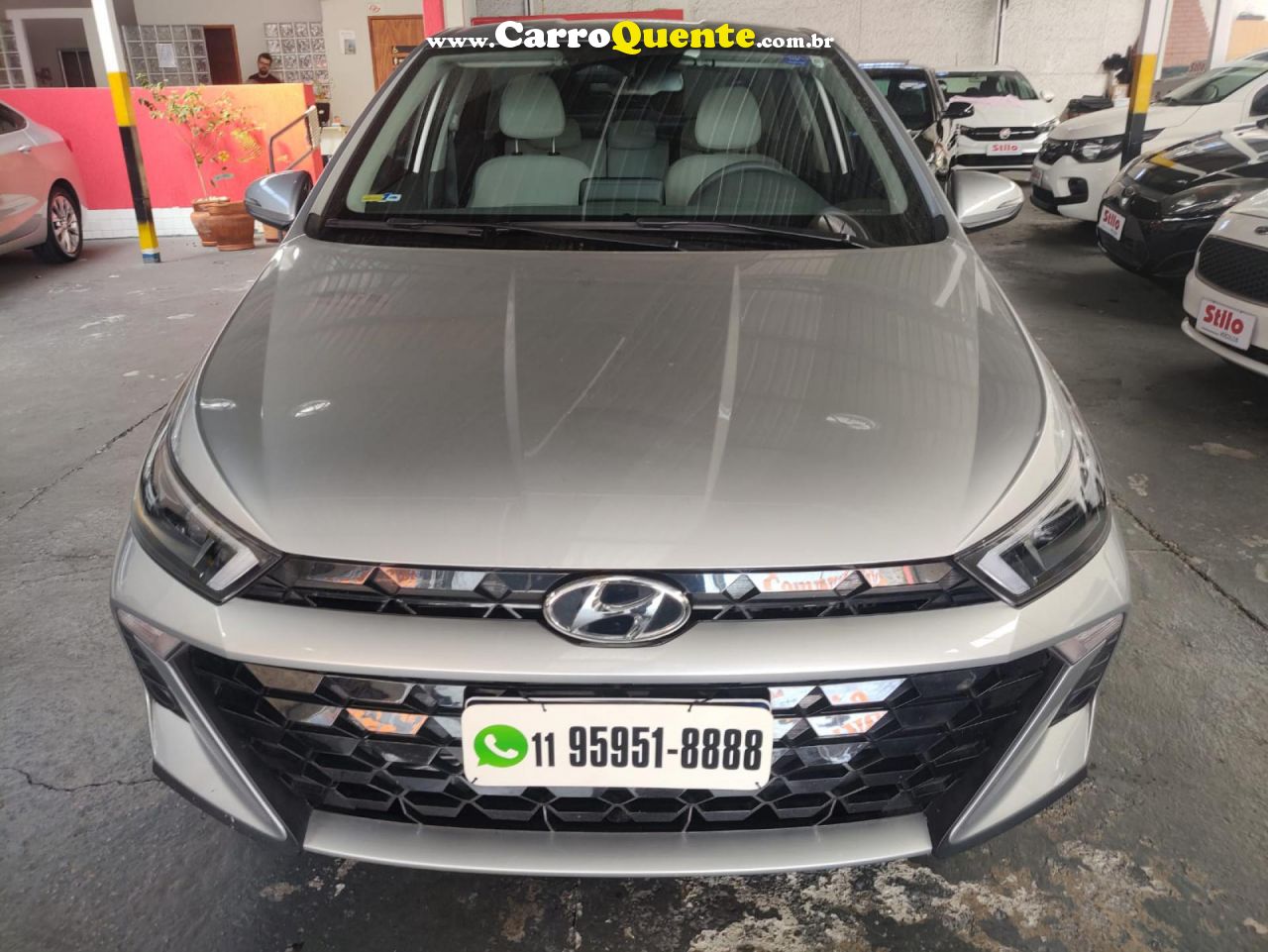 HYUNDAI   HB20S PLATINUM PLUS 1.0 TB FLEX 12V AUT.   PRATA 2024 1.0 FLEX - Loja