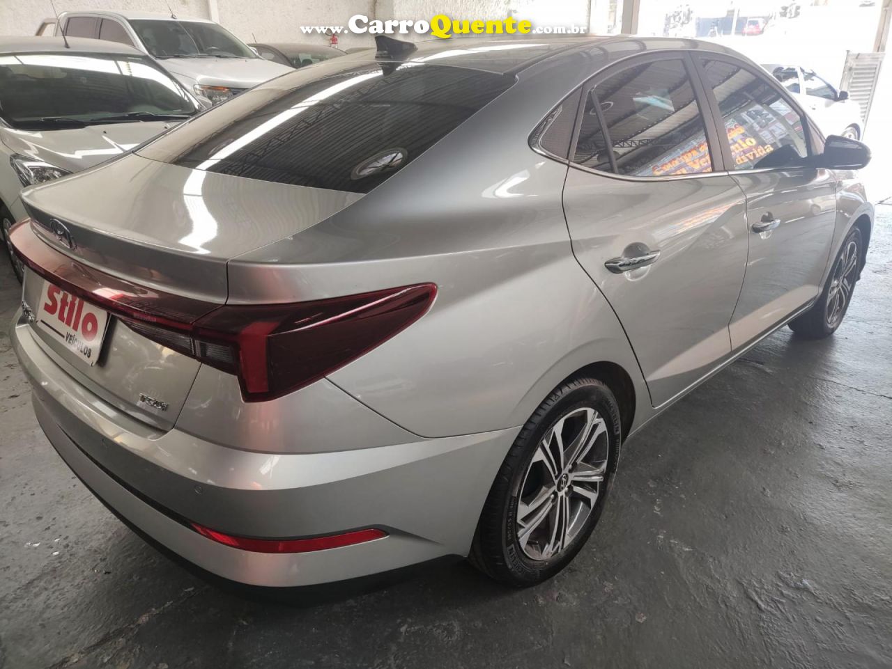 HYUNDAI   HB20S PLATINUM PLUS 1.0 TB FLEX 12V AUT.   PRATA 2024 1.0 FLEX - Loja