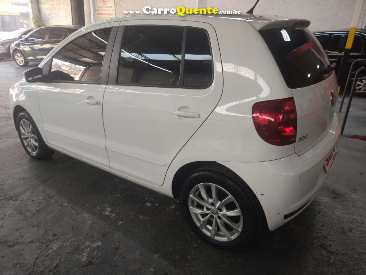 VOLKSWAGEN   FOX 1.6 MI TOTAL FLEX 8V 5P   BRANCO 2014 1.6 FLEX - Loja