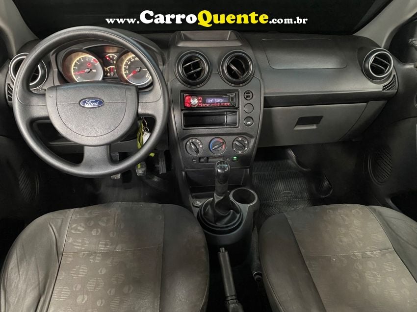 Ford FIESTA 1.6 ROCAM SE 8V FLEX 4P MANUAL - Loja