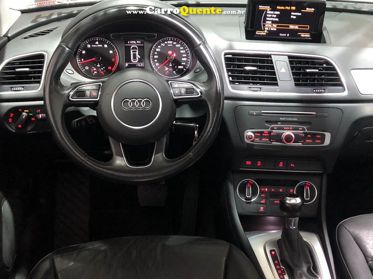 AUDI Q3 2.0 TFSI AMBIENTE QUATTRO - Loja