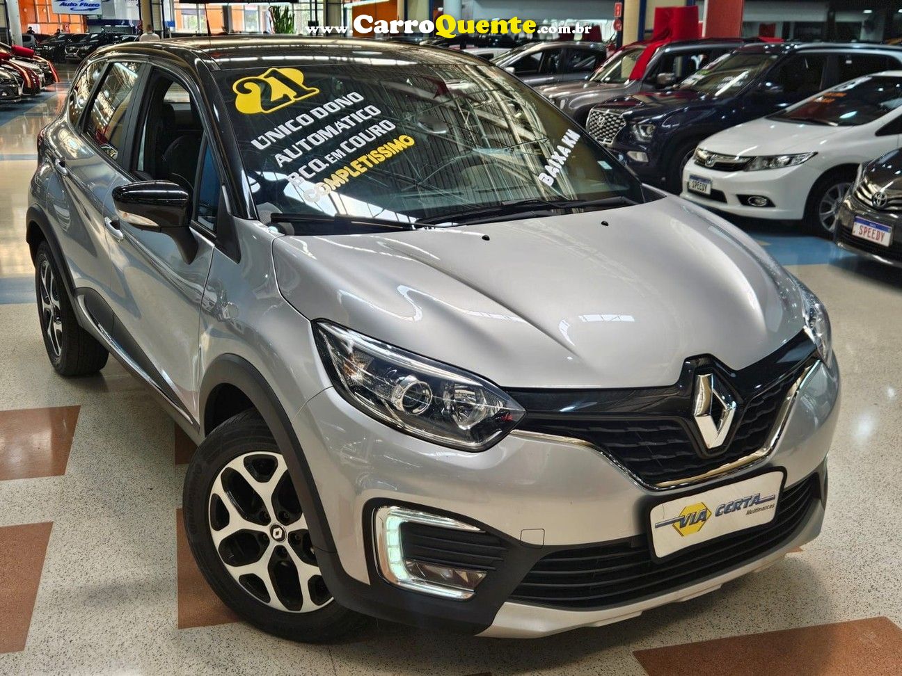 RENAULT CAPTUR  INTENSE CVT * C/ BANCOS EM COURO * - Loja