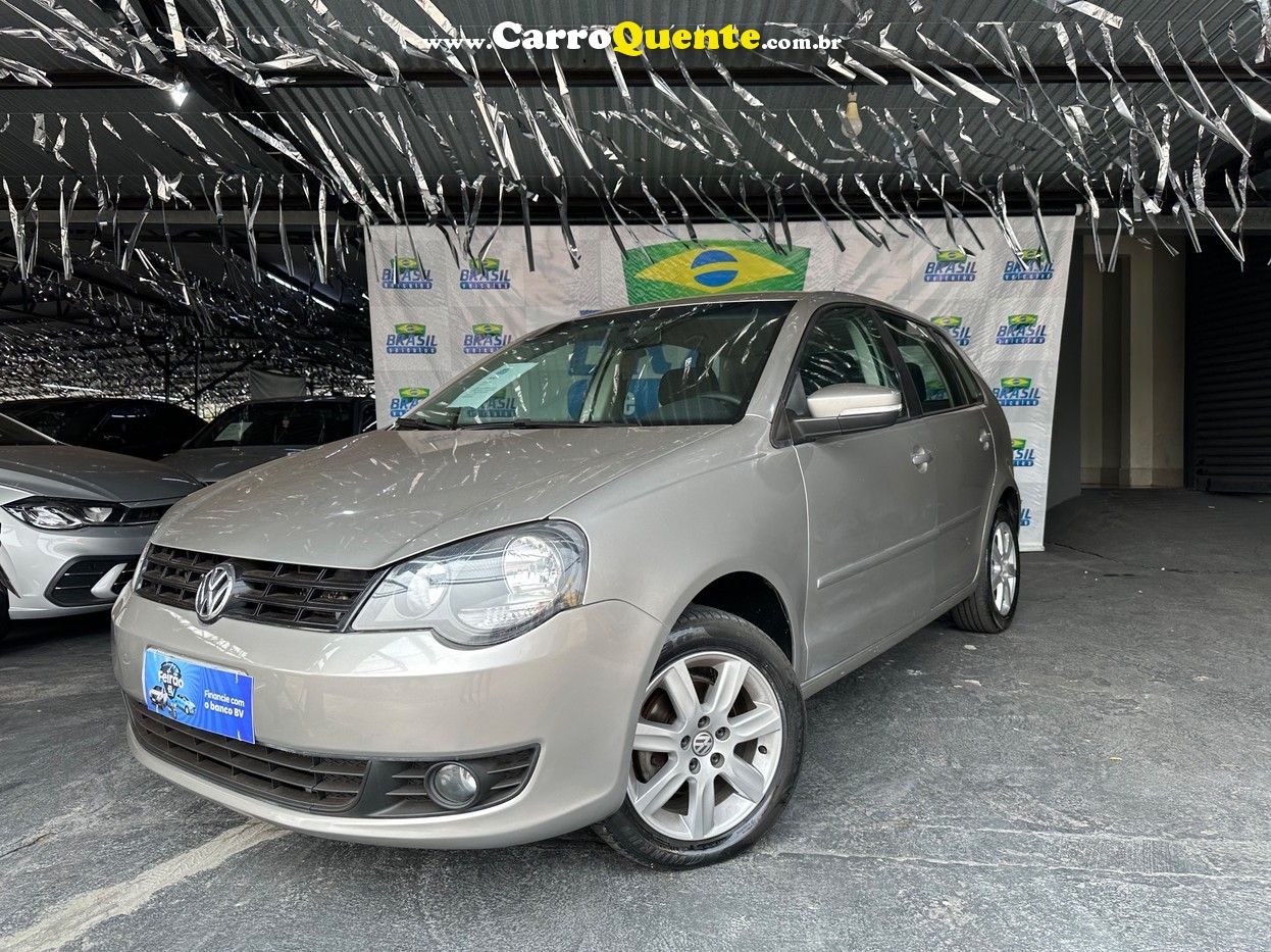 VOLKSWAGEN POLO - Loja