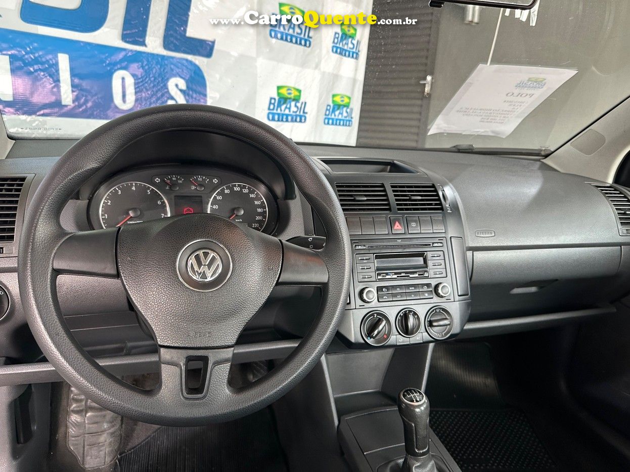 VOLKSWAGEN POLO - Loja