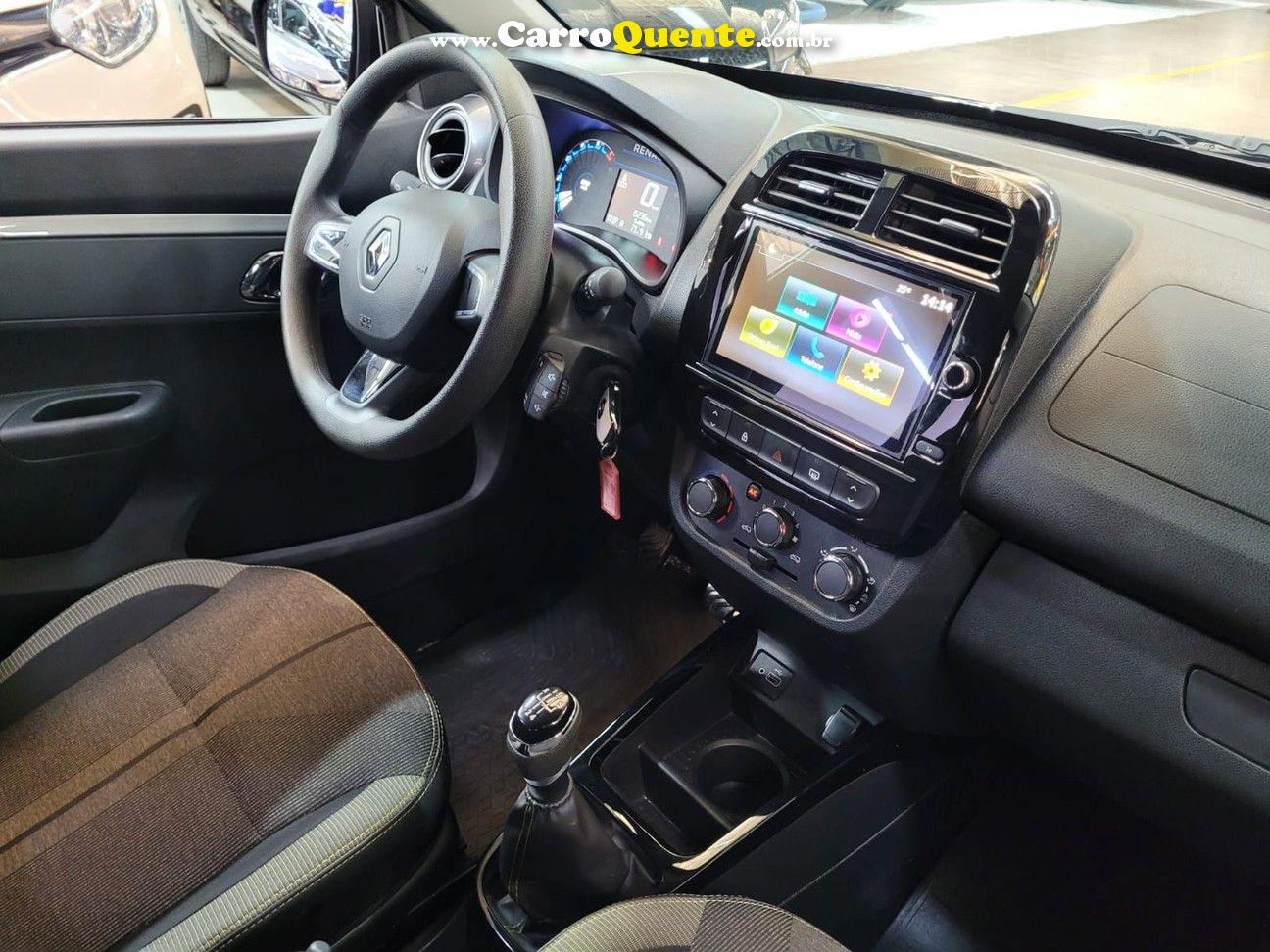 RENAULT KWID 1.0 12V SCE OUTSIDER - Loja