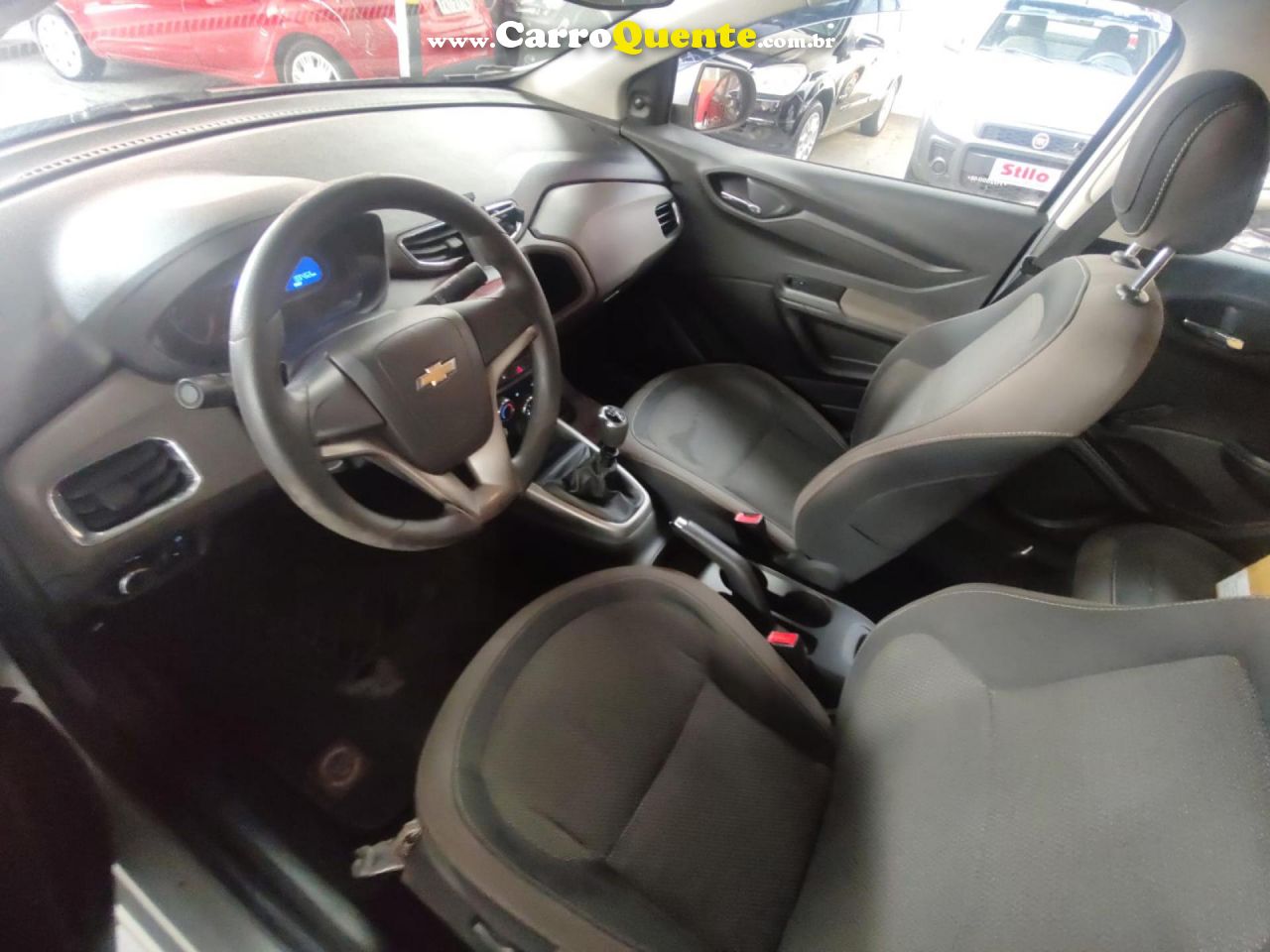 CHEVROLET   PRISMA SED. LT 1.4 8V FLEXPOWER 4P   PRATA 2015 1.4 FLEX - Loja