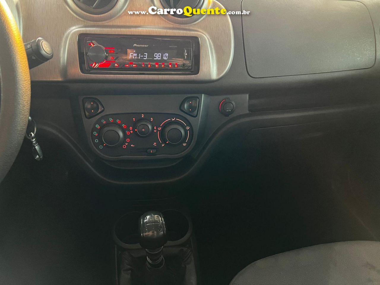 FIAT   UNO WAY 1.0 EVO FIRE FLEX 8V 5P   PRATA 2013 1.0 FLEX - Loja