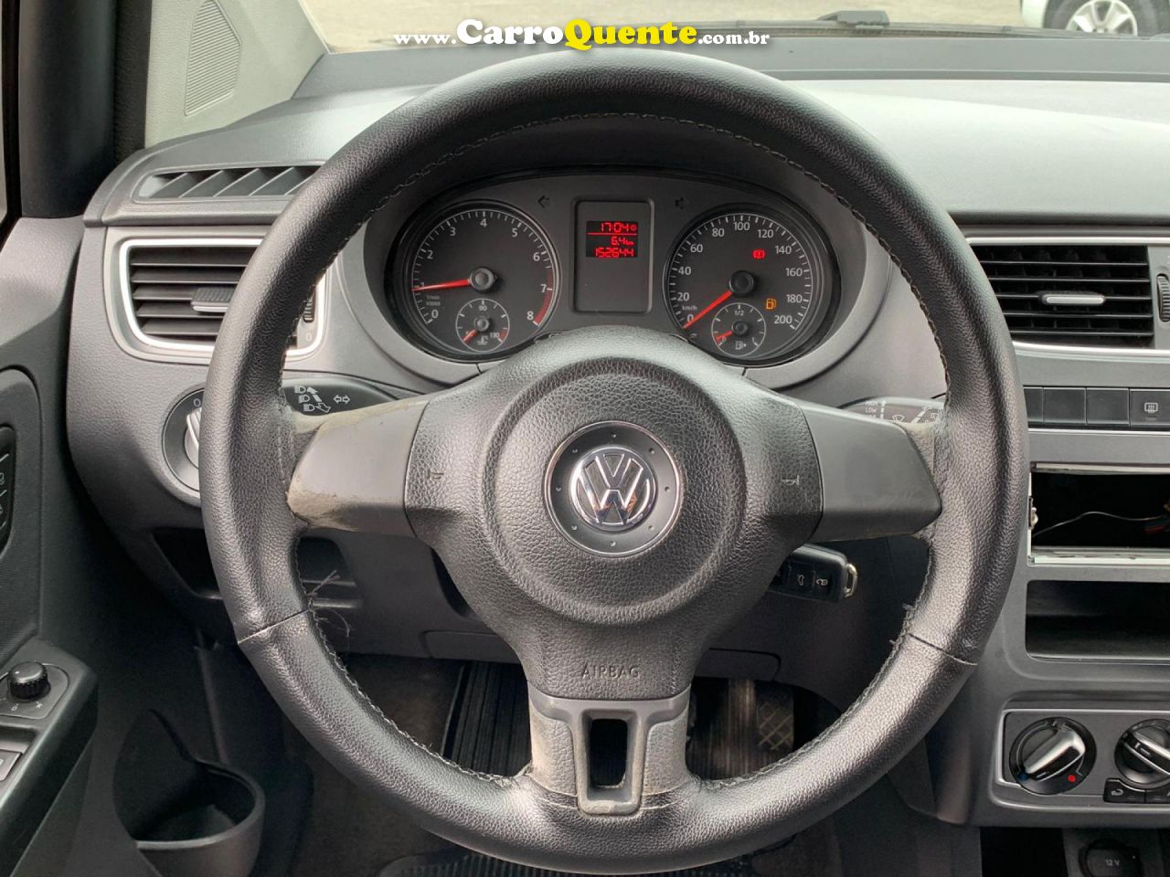 VOLKSWAGEN   FOX 1.0 MI TOTAL FLEX 8V 5P   BRANCO 2014 1.0 FLEX - Loja