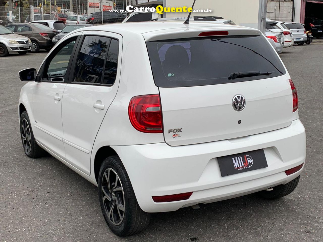 VOLKSWAGEN   FOX 1.0 MI TOTAL FLEX 8V 5P   BRANCO 2014 1.0 FLEX - Loja