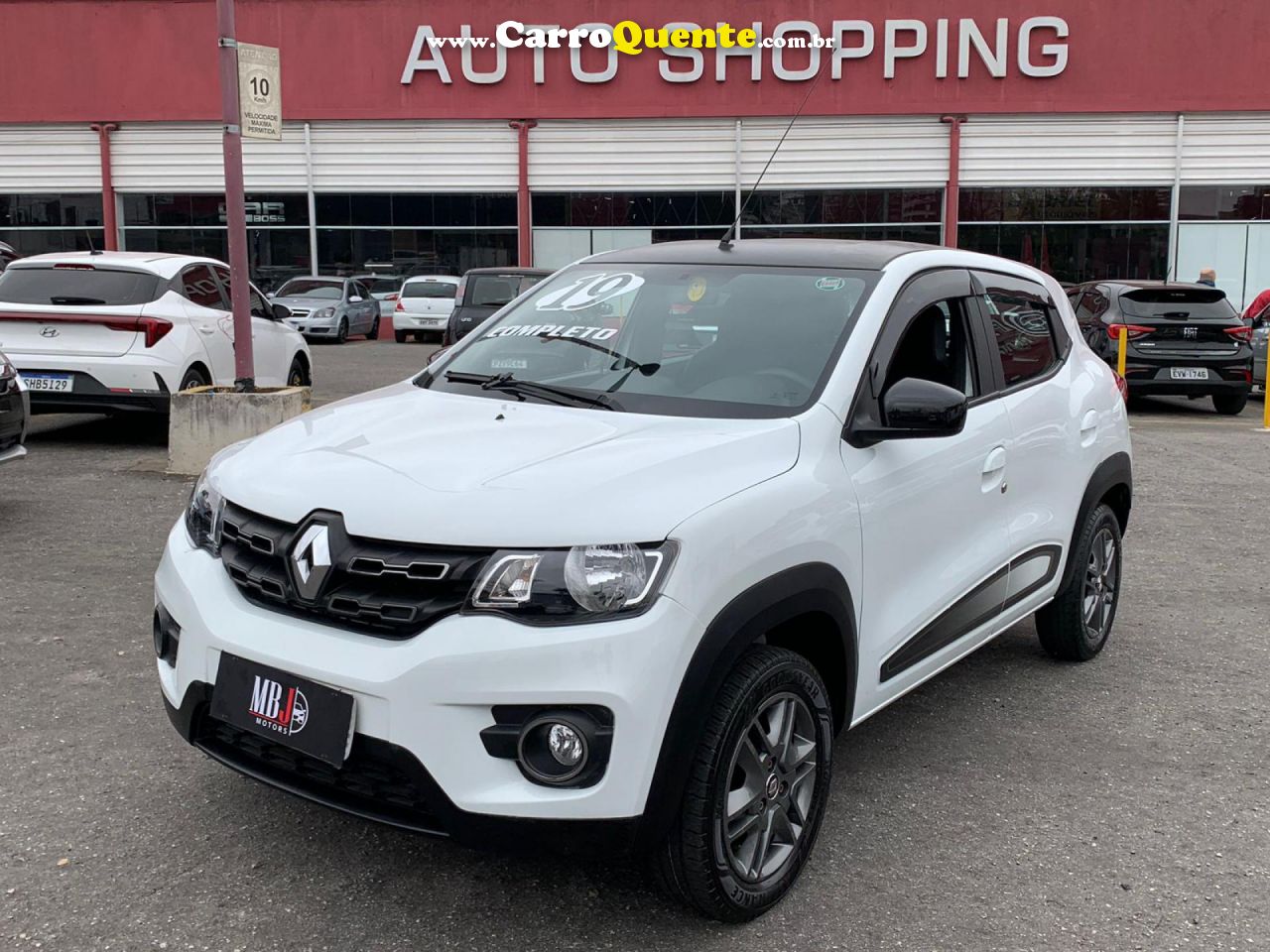 RENAULT   KWID INTENSE 1.0 FLEX 12V 5P MEC.   BRANCO 2019 1.0 FLEX - Loja