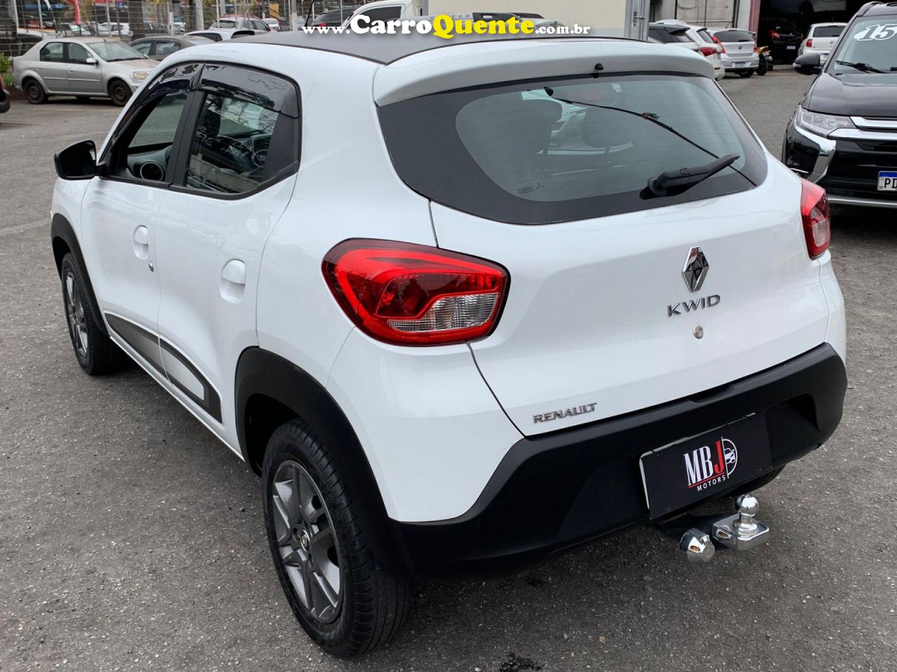 RENAULT   KWID INTENSE 1.0 FLEX 12V 5P MEC.   BRANCO 2019 1.0 FLEX - Loja