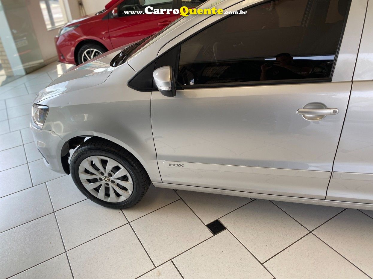 VOLKSWAGEN FOX 1.0 MPI TRENDLINE 12V - Loja