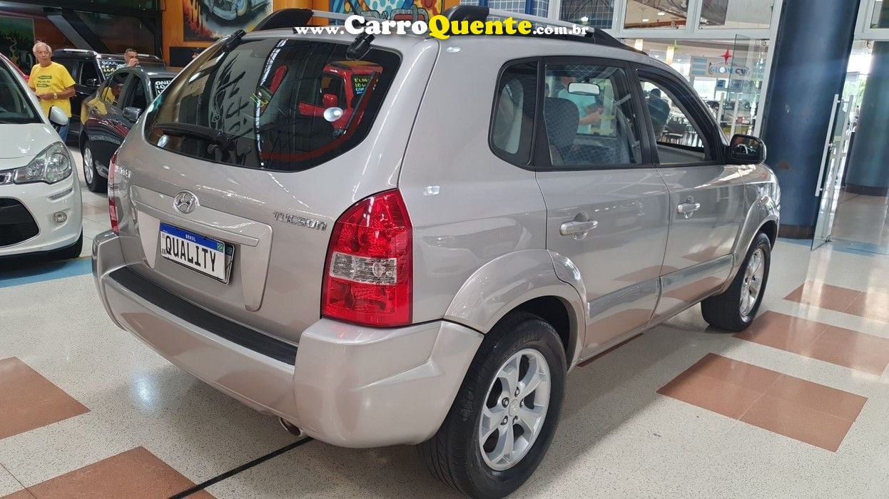 HYUNDAI TUCSON 2.0 GL 2WD 16V - Loja