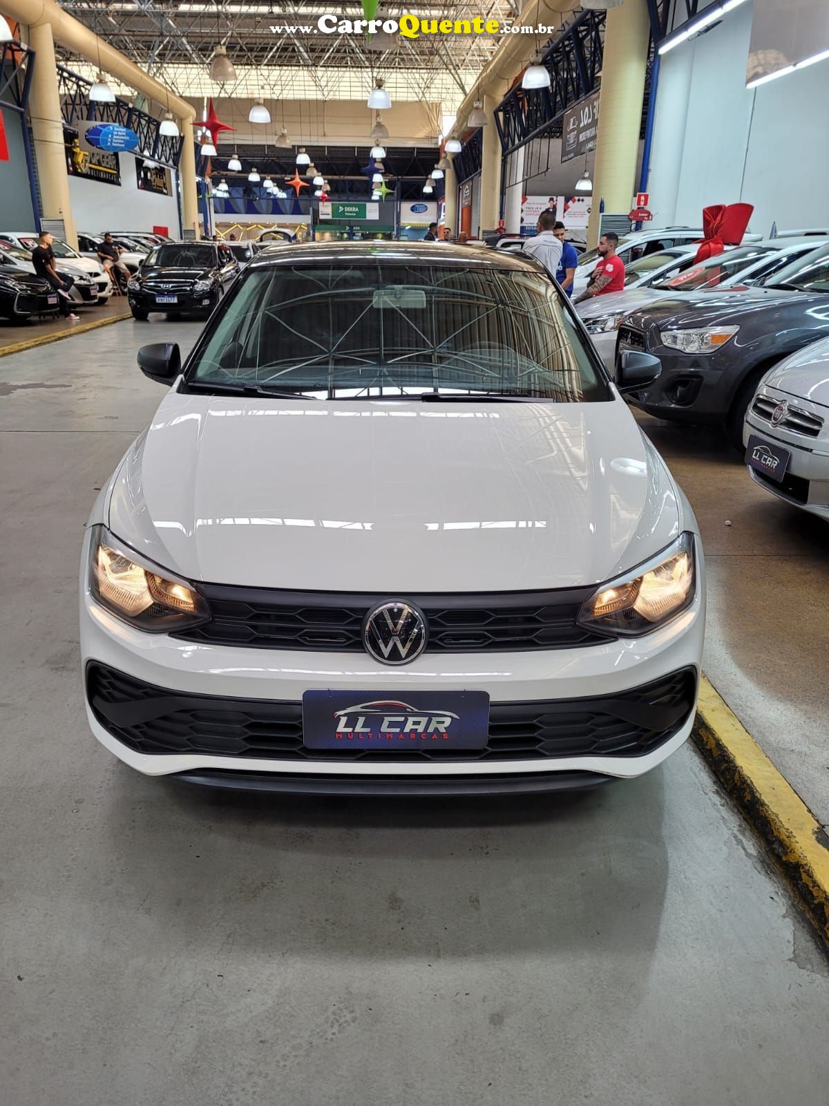 VOLKSWAGEN POLO 1.0 MPI TRACK COMPLETO + MULTIMIDIA + RODAS LIGA - Loja