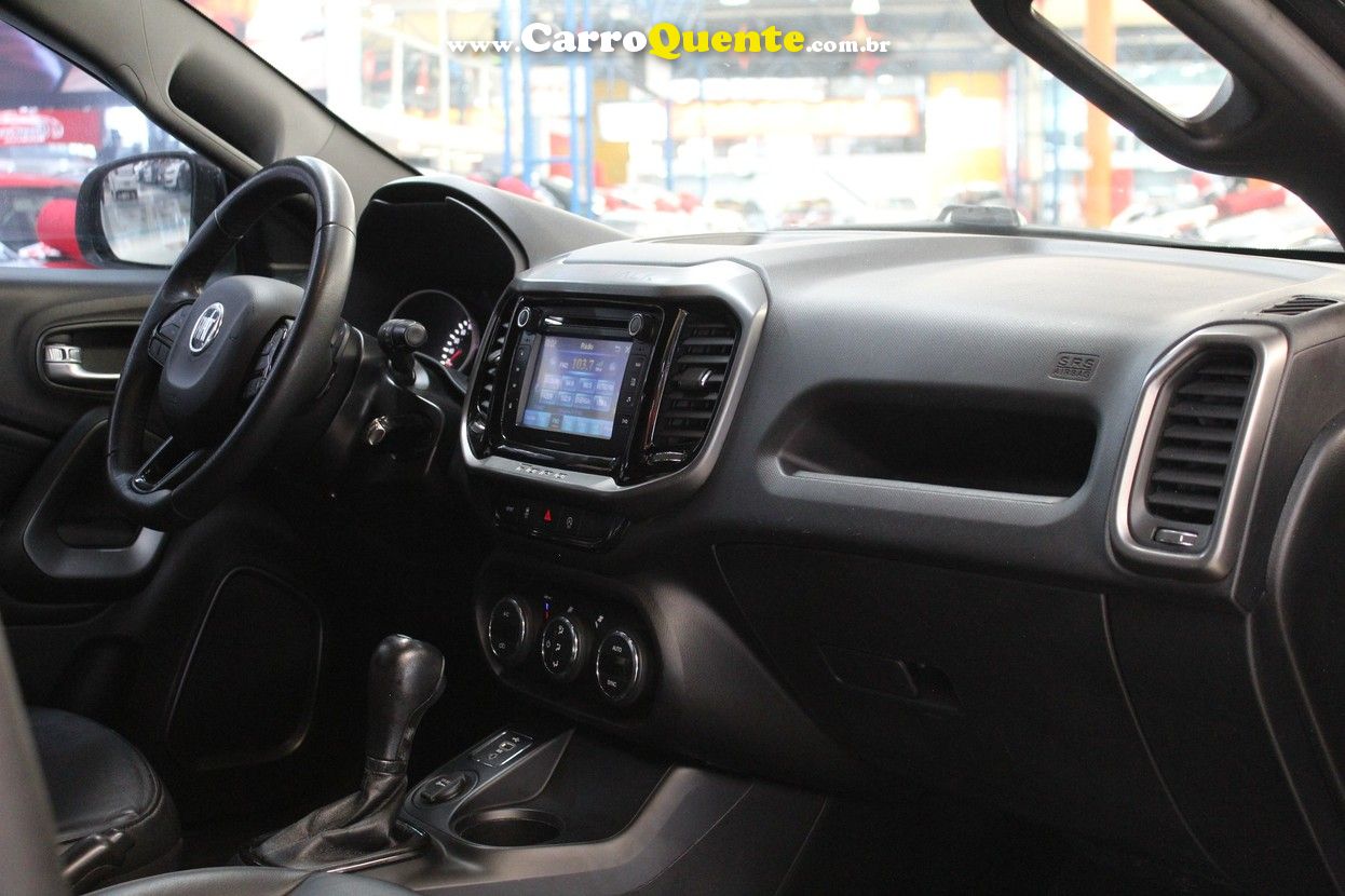 FIAT TORO 2.4 16V MULTIAIR BLACKJACK - Loja