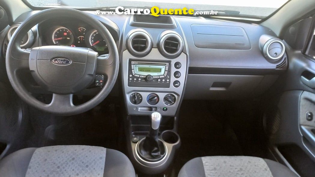 FORD FIESTA 1.6 MPI CLASS HATCH 8V - Loja