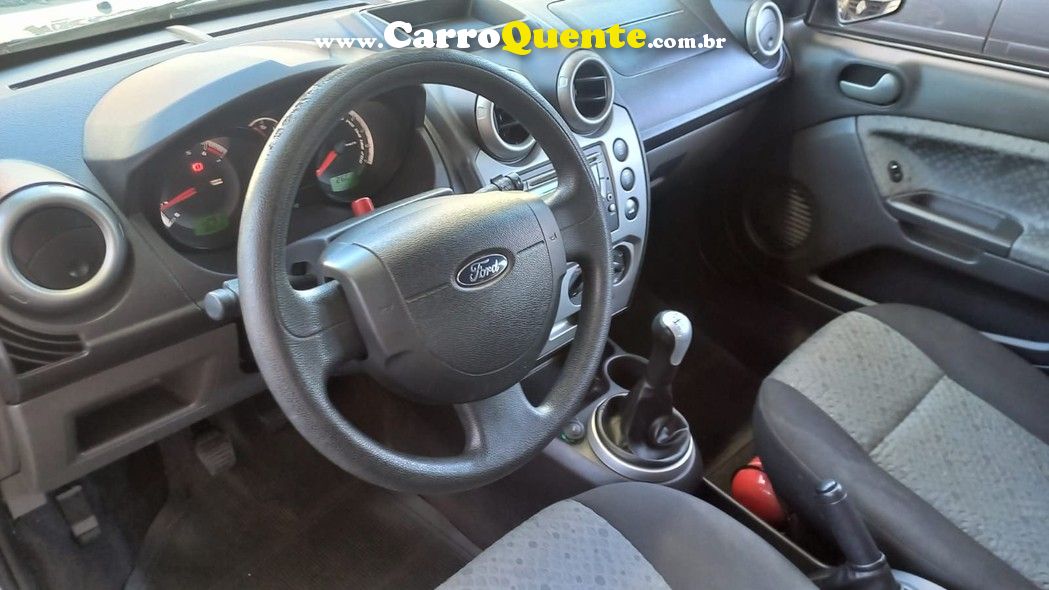 FORD FIESTA 1.6 MPI CLASS HATCH 8V - Loja