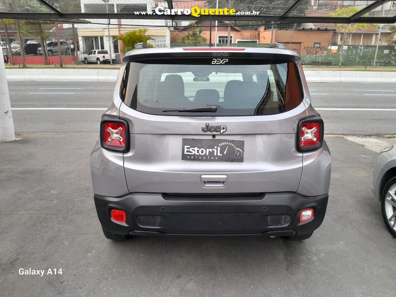 JEEP RENEGADE 1.8 16V - Loja