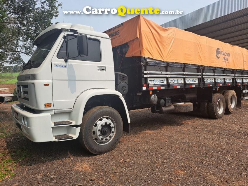 Volkswagen 23220 23-220 6x2 3-Eixos Graneleiro - Loja