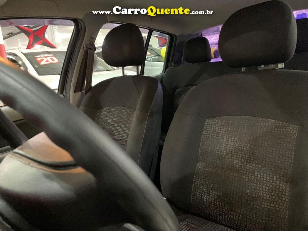 RENAULT CLIO 1.0 CAMPUS 16V - Loja